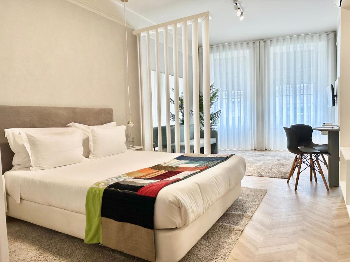 Youropo - Capela Porto Luaran gambar