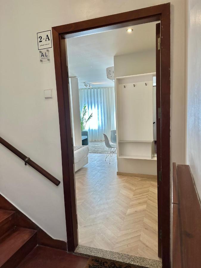 Youropo - Capela Porto Luaran gambar